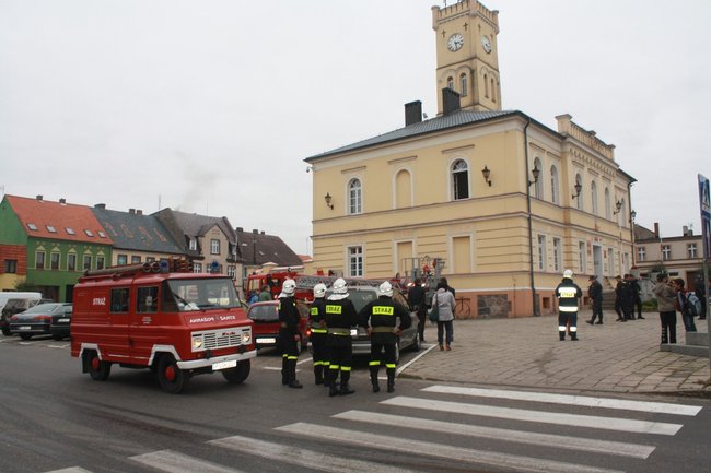 Pożar na piętrze ratusza - zdjęcia