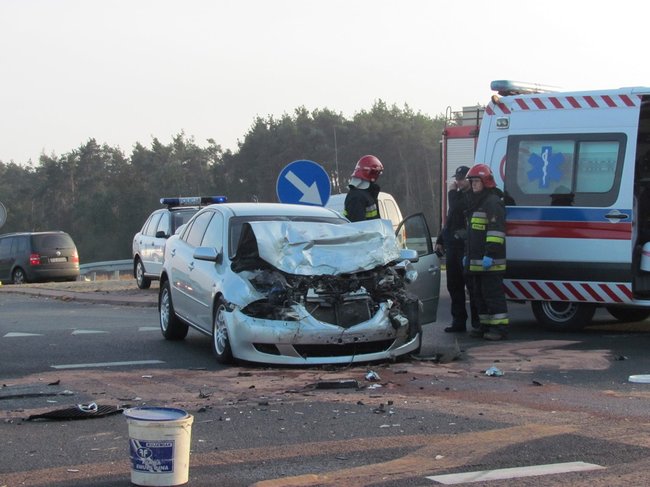 Zderzenie na obwodnicy - zdjęcia