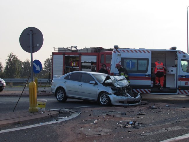 Zderzenie na obwodnicy - zdjęcia