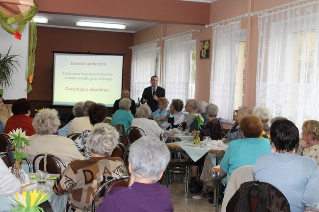 O czym seniorzy wiedzieć powinni - zdjęcia