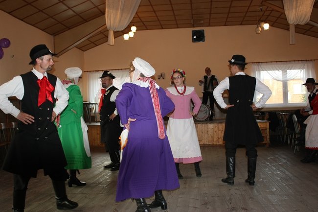 Seniorzy bawili się do nocy - zdjęcia