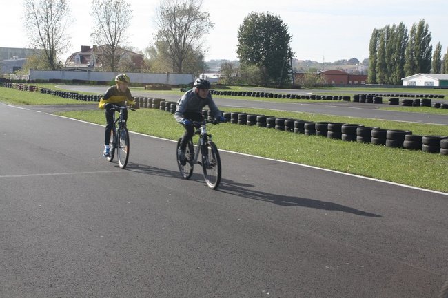 Festyn na dwóch kółkach - zdjęcia