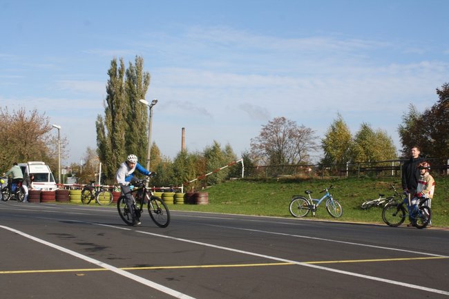 Festyn na dwóch kółkach - zdjęcia