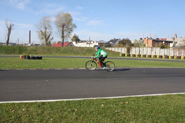 Festyn na dwóch kółkach - zdjęcia