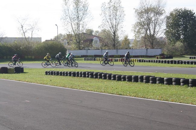 Festyn na dwóch kółkach - zdjęcia