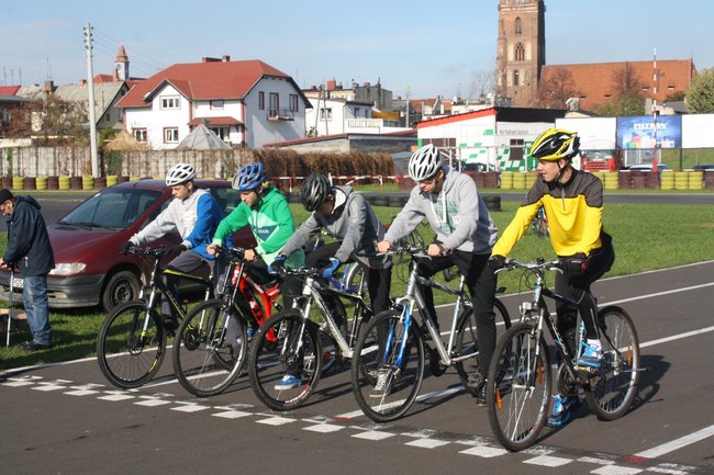Festyn na dwóch kółkach - zdjęcia