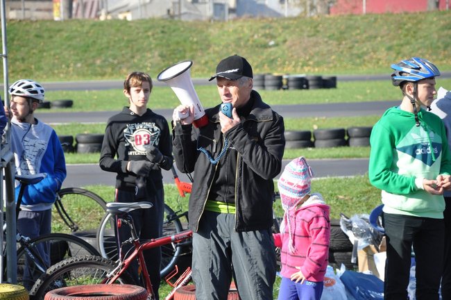 Festyn na dwóch kółkach - zdjęcia