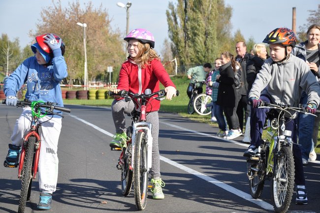 Festyn na dwóch kółkach - zdjęcia