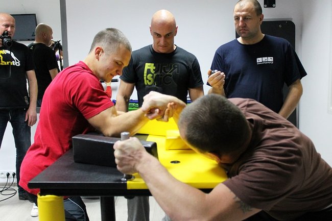 Kipiało od testosteronu - zdjęcia