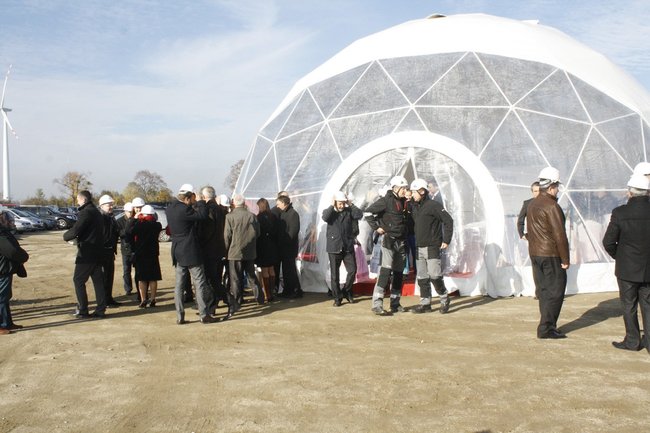 Wiatrowa farma otwarta - zdjęcia