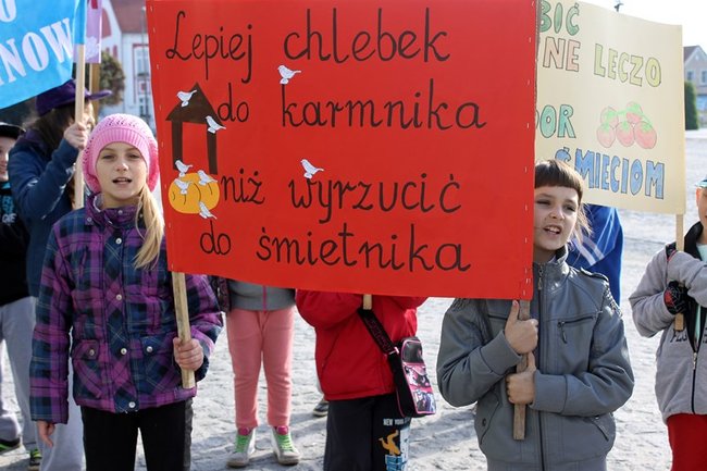 Uczniowie wyszli na ulicę - zdjęcia