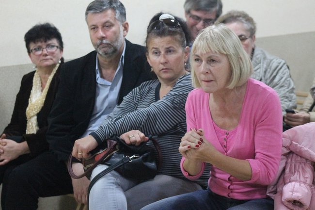 Witany owacjami na stojąco - zdjęcia