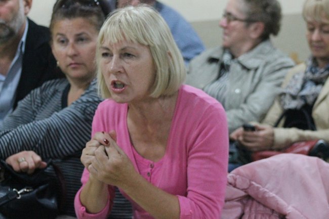 Witany owacjami na stojąco - zdjęcia