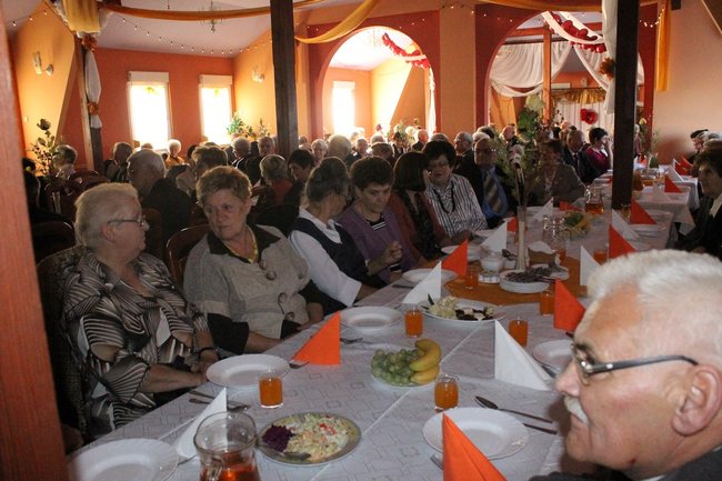 Z wyrazami szacunku - zdjęcia