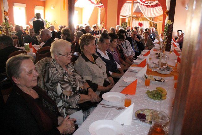 Z wyrazami szacunku - zdjęcia