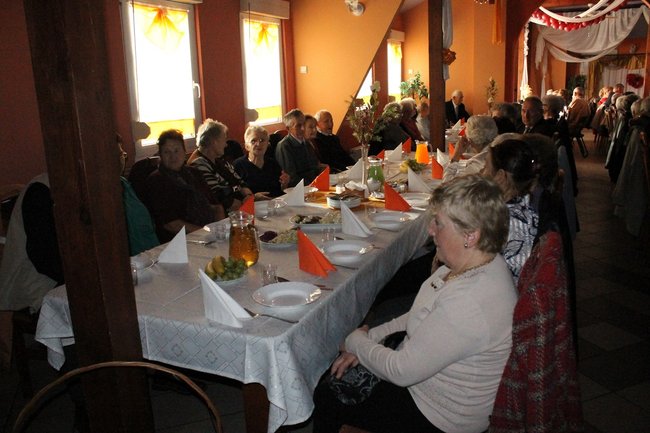 Z wyrazami szacunku - zdjęcia