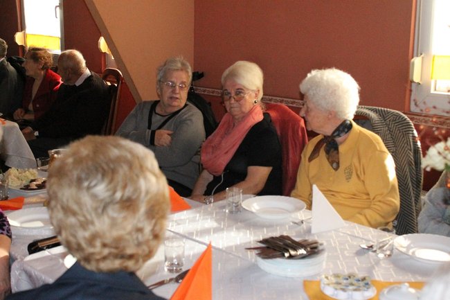 Z wyrazami szacunku - zdjęcia