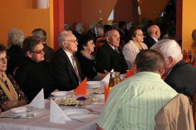 Z wyrazami szacunku - zdjęcia