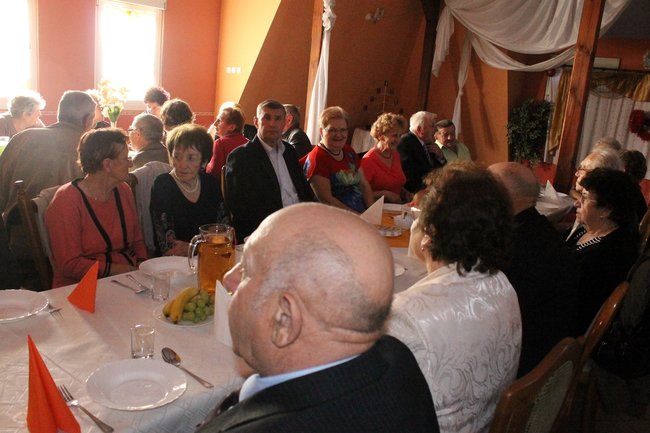 Z wyrazami szacunku - zdjęcia