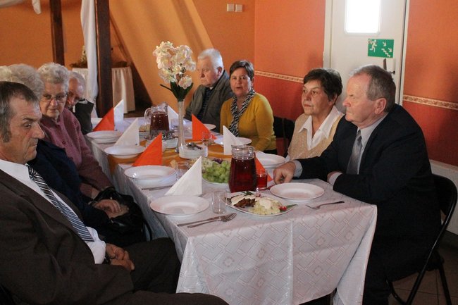 Z wyrazami szacunku - zdjęcia