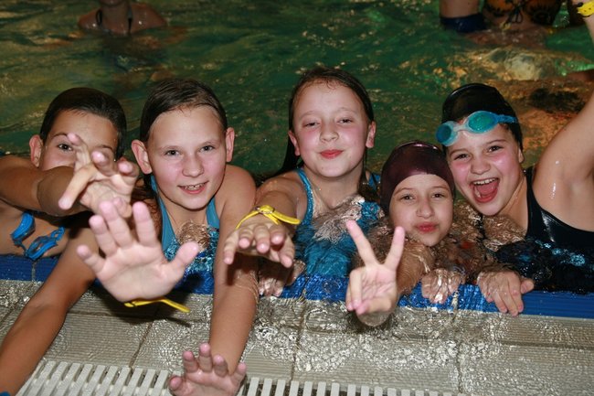 Upiorny wieczór na pływalni - zdjęcia