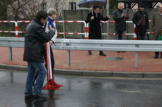 Droga przez las otwarta - zdjęcia