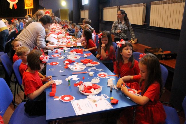 Międzypokoleniowy most - zdjęcia