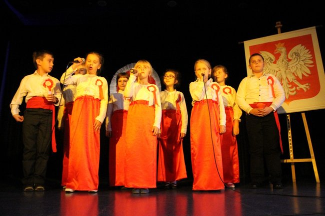 Międzypokoleniowy most - zdjęcia