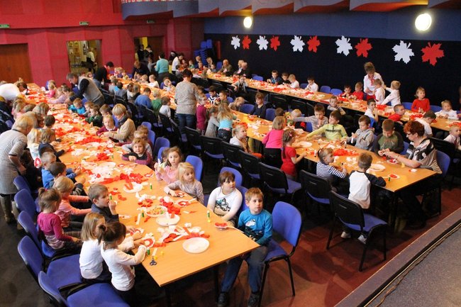 Międzypokoleniowy most - zdjęcia