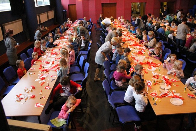 Międzypokoleniowy most - zdjęcia