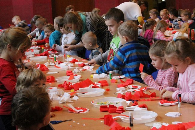 Międzypokoleniowy most - zdjęcia