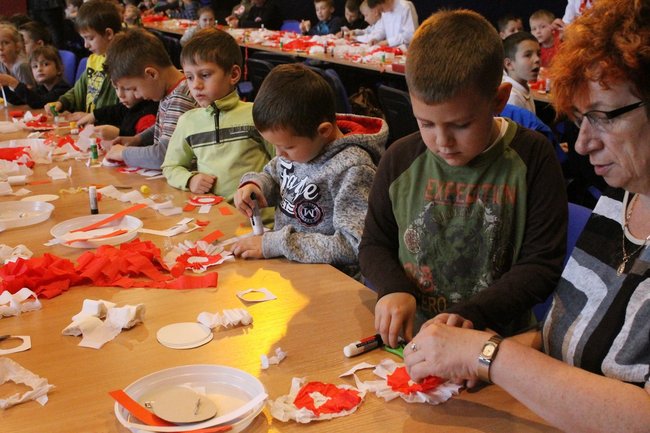 Międzypokoleniowy most - zdjęcia