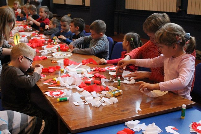 Międzypokoleniowy most - zdjęcia