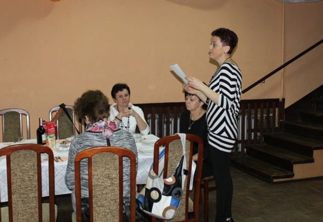 Seniorzy cieszą się życiem - zdjęcia