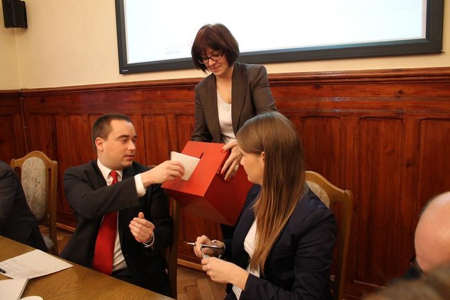 Zwyciężyła bezpłatna komunikacja miejska