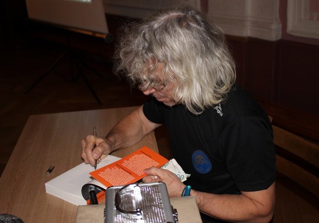 Zwyciężyć znaczy przeżyć - zdjęcia