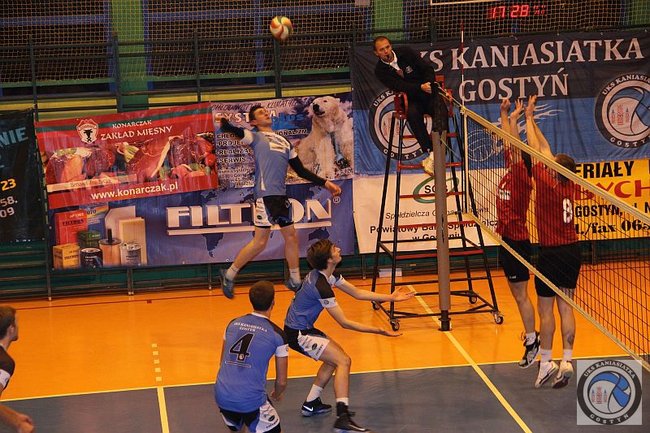 Lider tabeli pokonany - zdjęcia