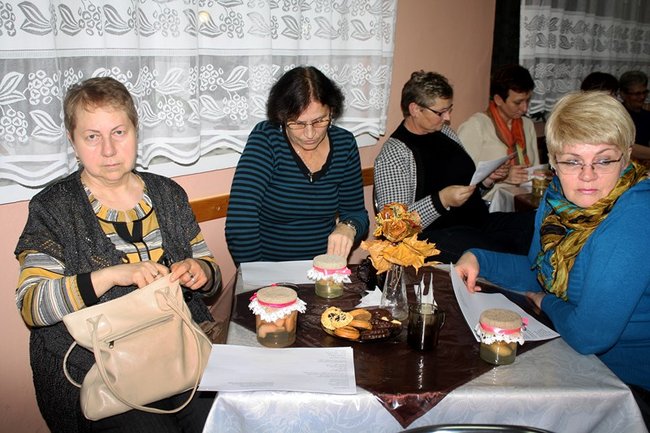 Z prezentem prosto z sadu - zdjęcia