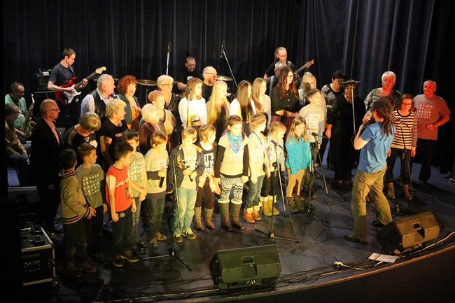 Muzyka łączy pokolenia - zdjęcia