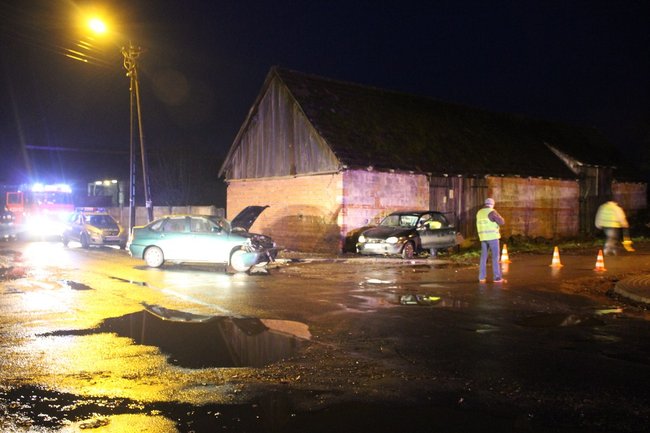 Kobieta i dwoje dzieci w szpitalu - zdjęcia