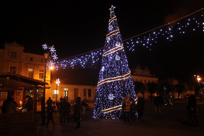 Iluminacje rozświetliły miasto - zdjęcia