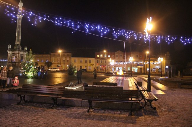 Iluminacje rozświetliły miasto - zdjęcia