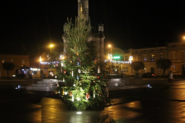 Iluminacje rozświetliły miasto - zdjęcia