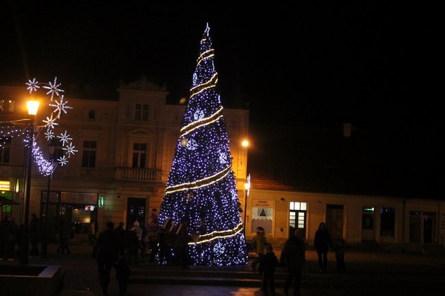 Iluminacje rozświetliły miasto - zdjęcia