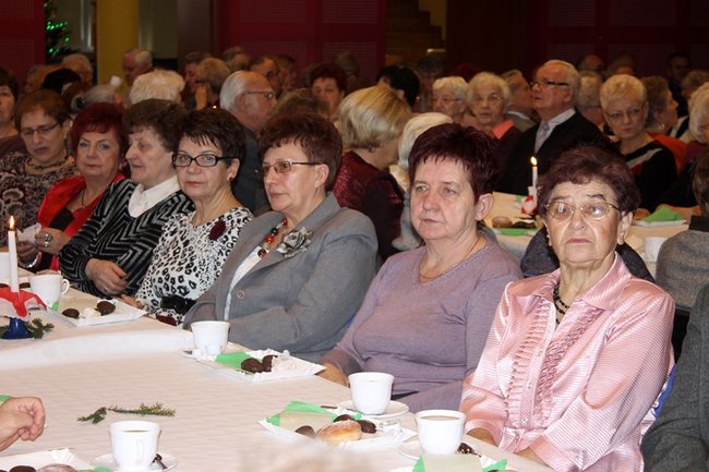 Potrzebni młodszym pokoleniom - zdjęcia