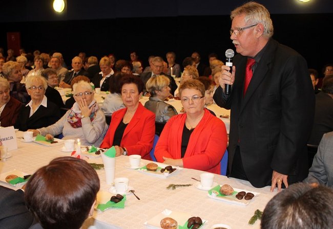 Potrzebni młodszym pokoleniom - zdjęcia