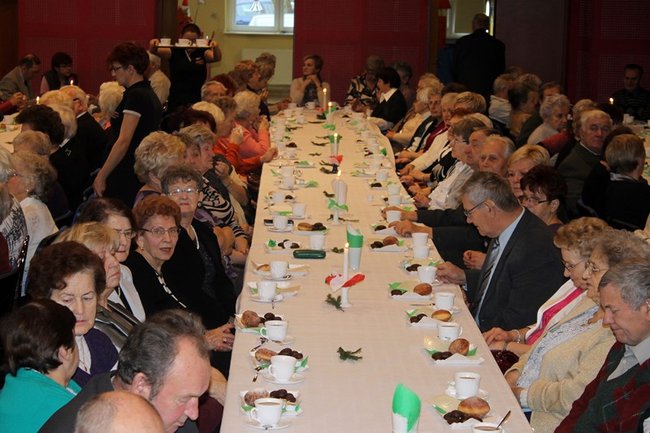 Potrzebni młodszym pokoleniom - zdjęcia