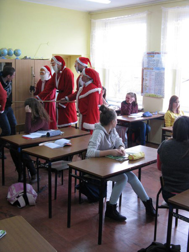 Rózgi poszły w ruch - zdjęcia