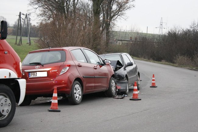 Czołówka na zakręcie - zdjęcia