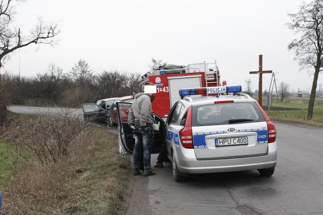 Czołówka na zakręcie - zdjęcia
